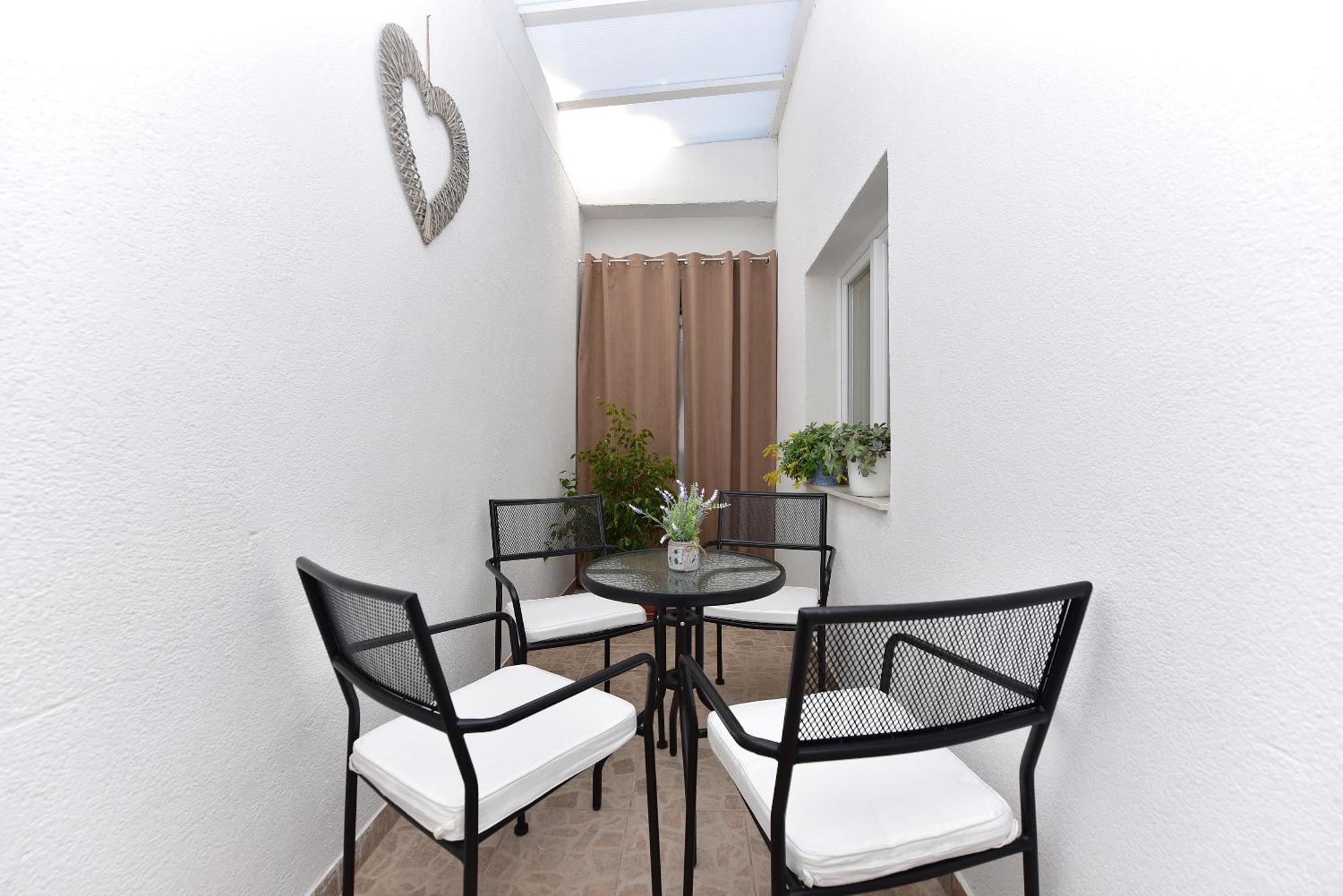 Apartment Sofija Макарска Екстериор снимка