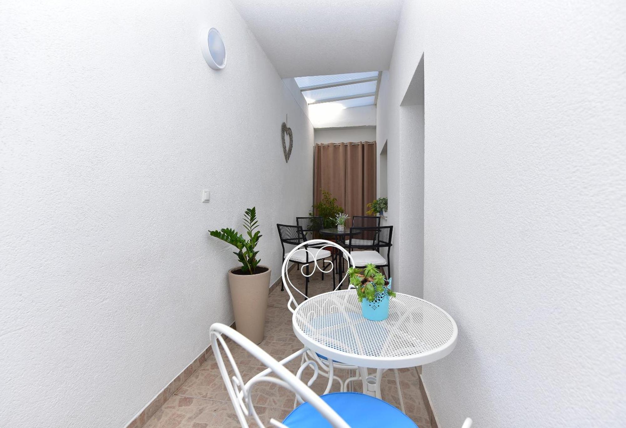 Apartment Sofija Макарска Екстериор снимка