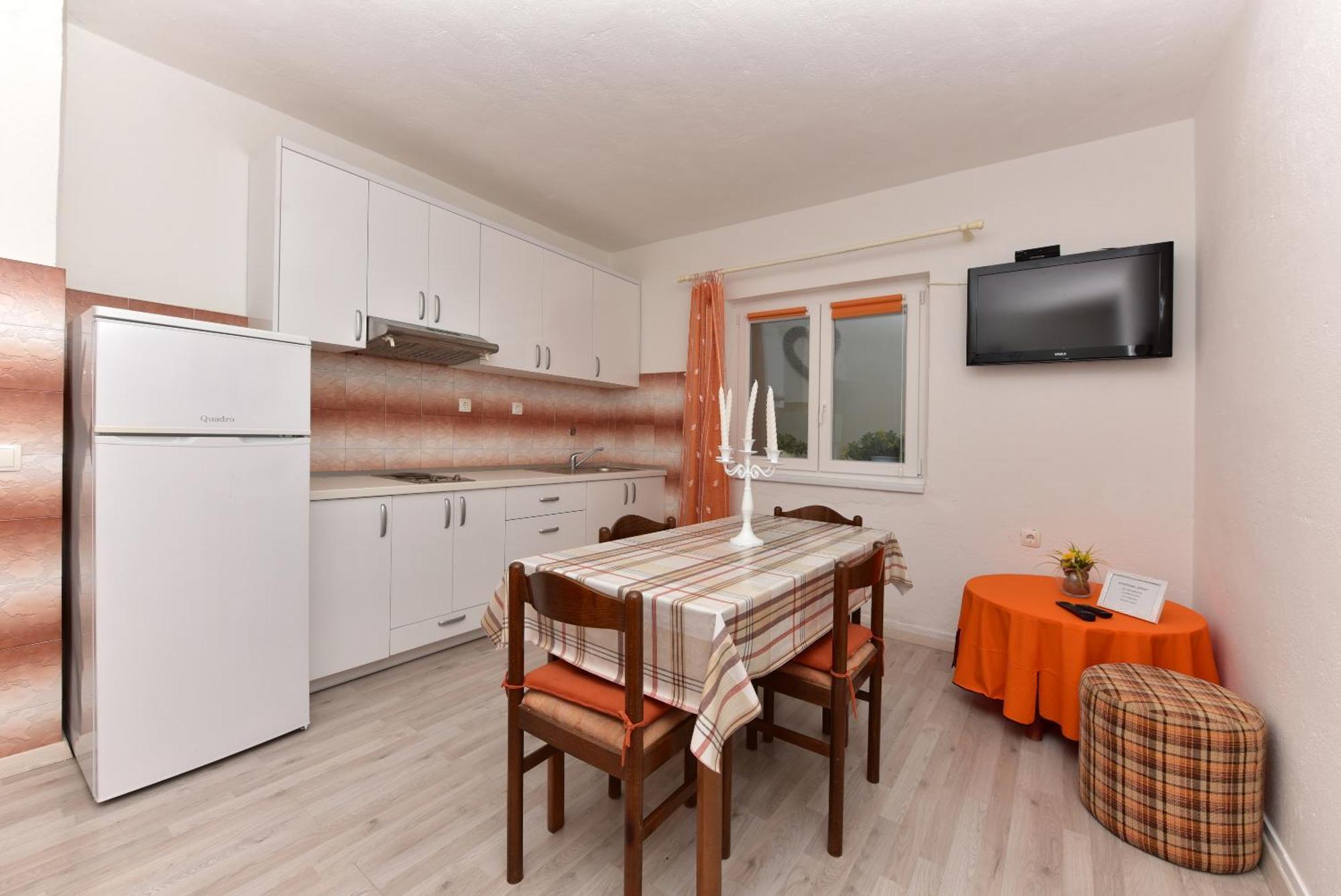 Apartment Sofija Макарска Екстериор снимка