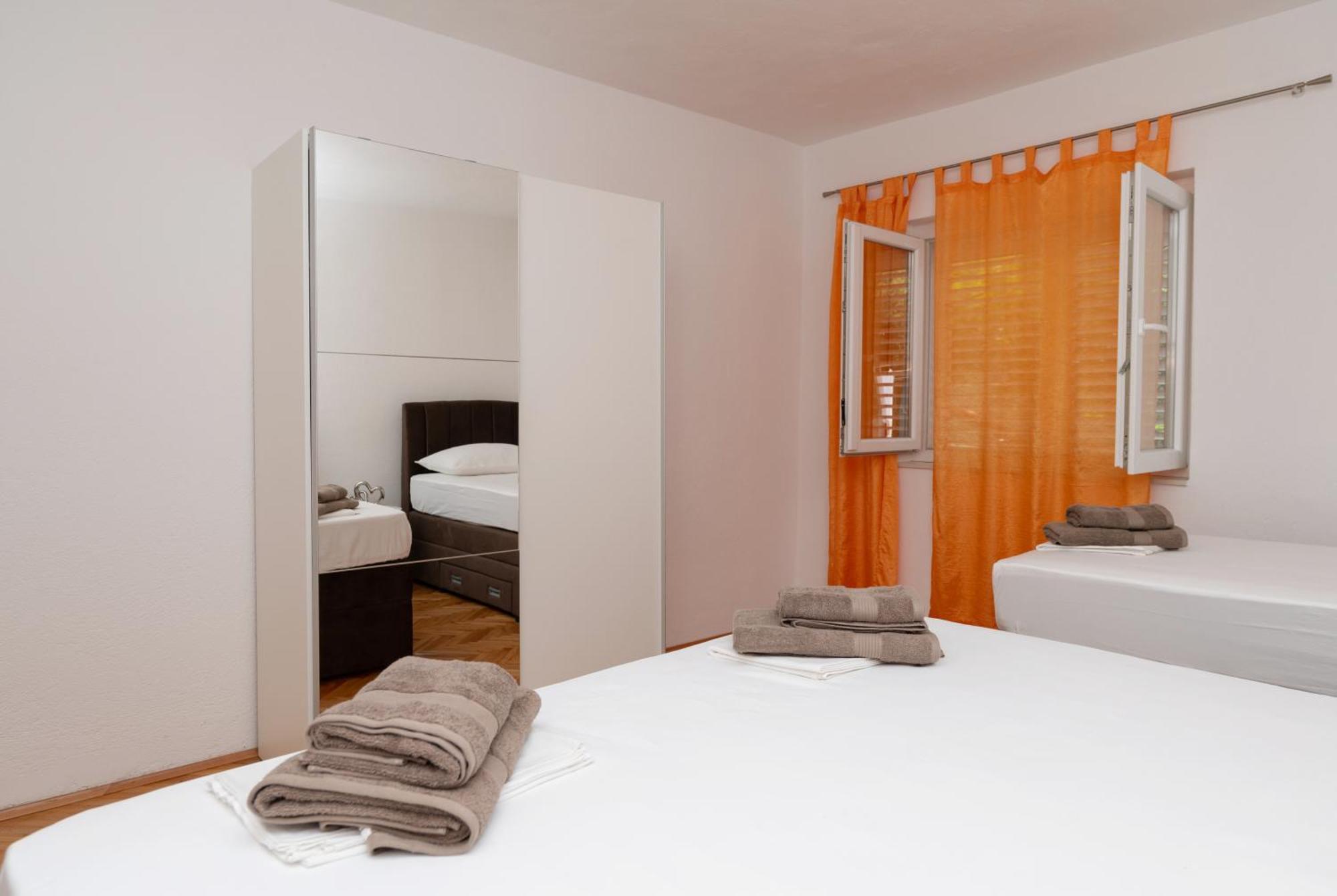 Apartment Sofija Макарска Екстериор снимка